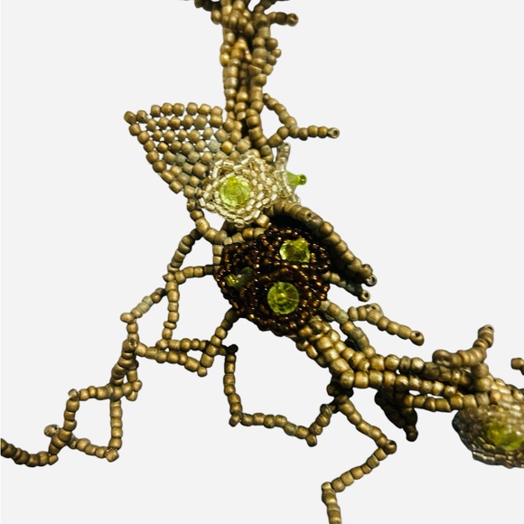 Handbeaded FLOWER NECKLACE - Picture 7 of 8